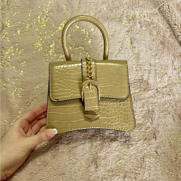 Mini snake print bag in nude - Picture 6 of 8